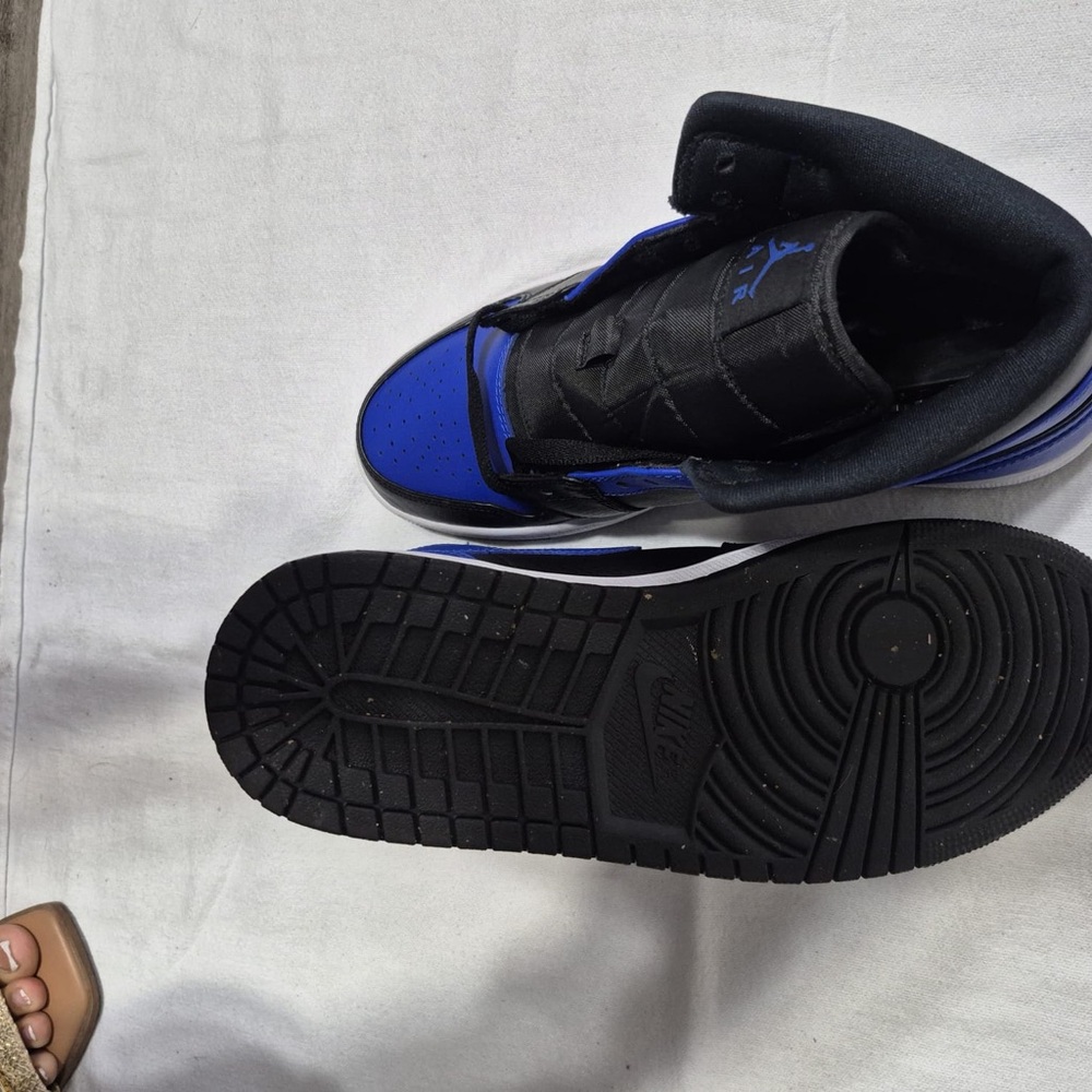 Nike Men's Blue and Black Sneakers